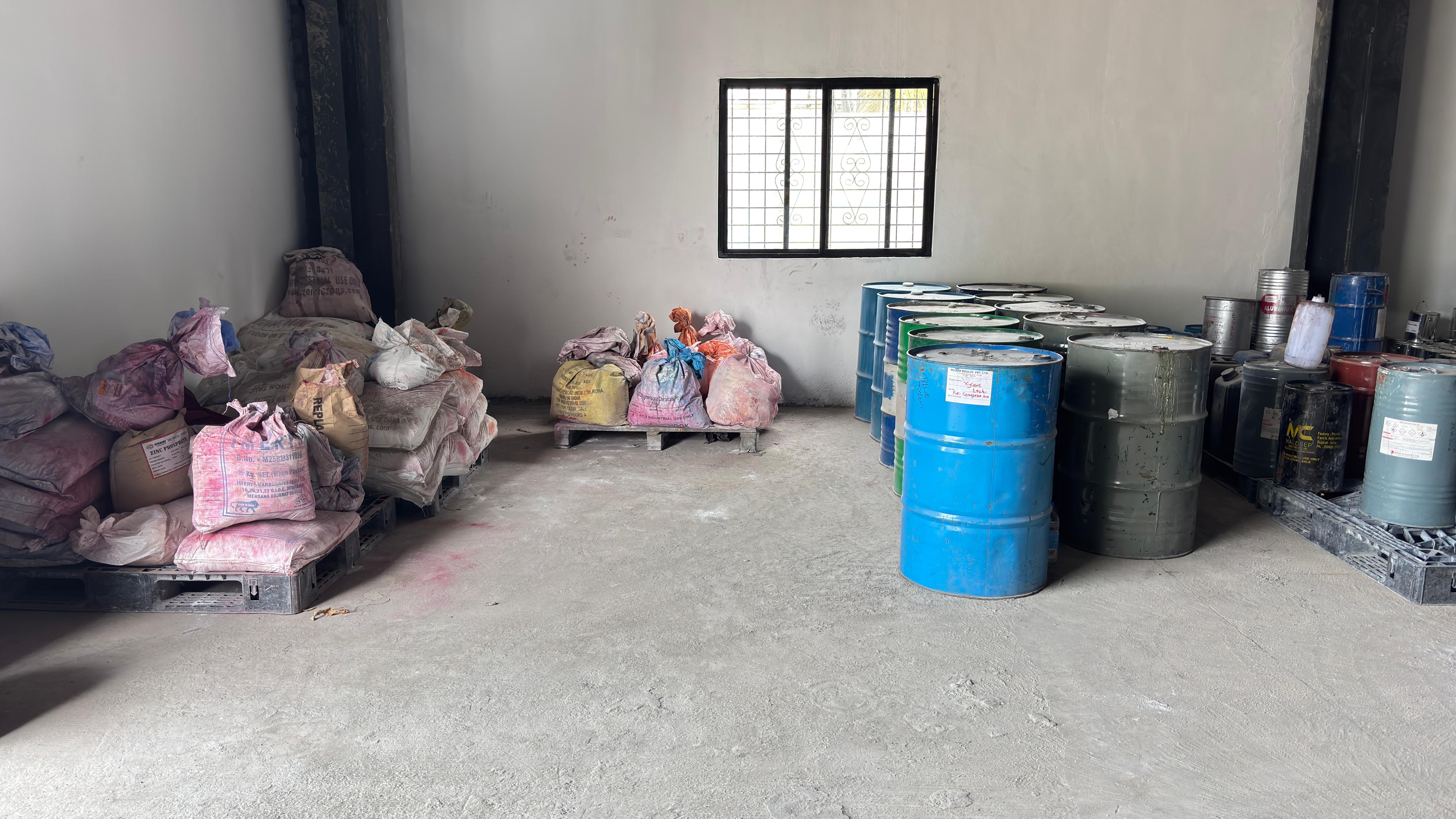 Powder coating plant infrastructure